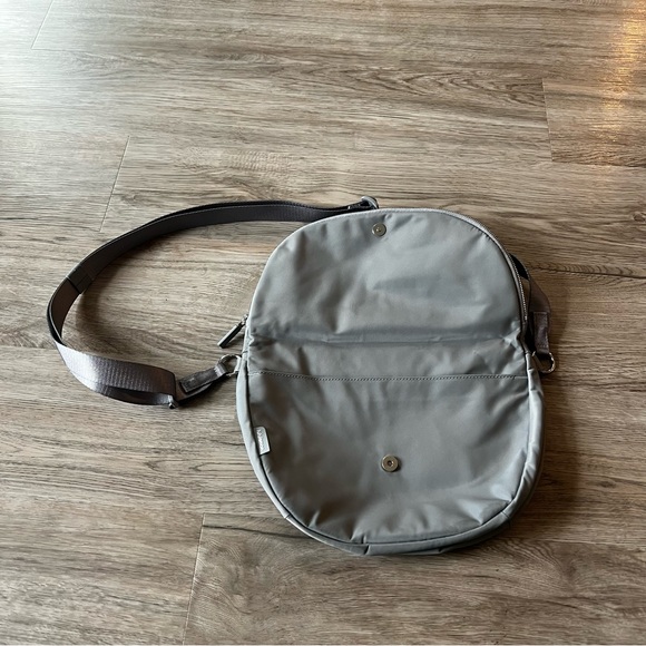 Lululemon All Night Festival Bag 5L - Picture 2 of 4